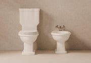 BOHEME Close-Coupled Traditional WC in a bathroom setting – Alice Ceramica