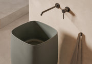 NUR Freestanding Washbasin in a bathroom setting – Alice Ceramica
