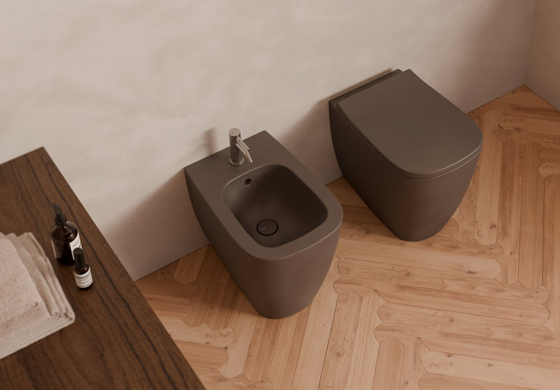 WUNDER Back-to-Wall WC and bidet in a bathroom setting – Alice Ceramica